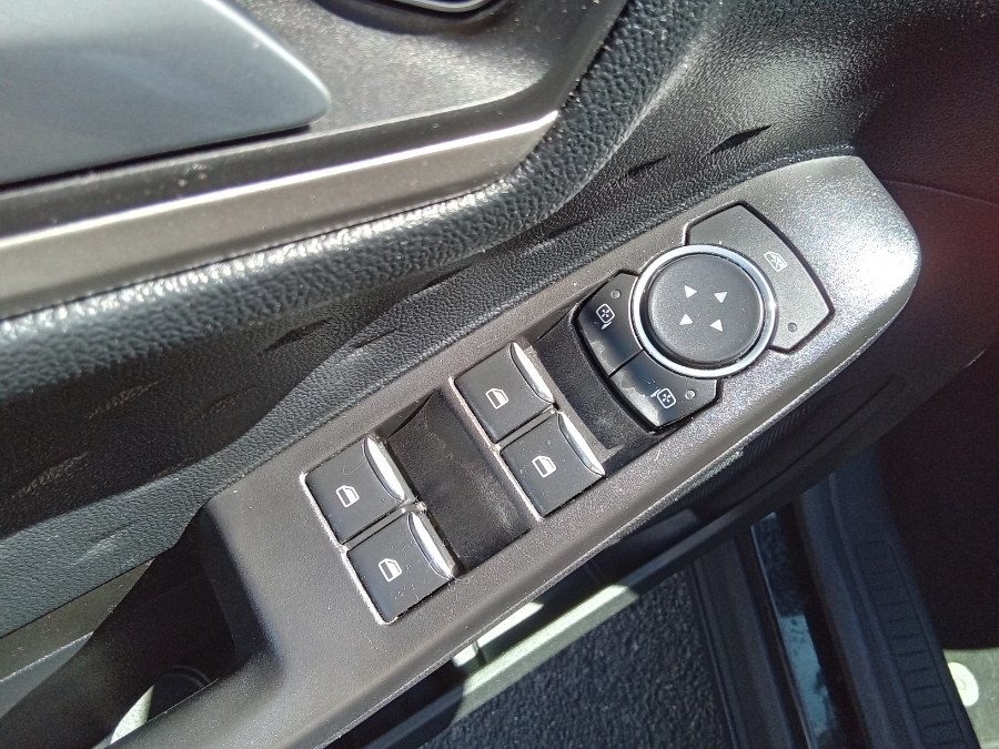 2020 Ford Escape SE AWD, available for sale in Irvington, New Jersey | NJ Used Cars Center. Irvington, New Jersey 2020 Ford Escape SE AWD, available for sale in Irvington, New Jersey | NJ Used Cars Center. Irvington, New Jersey