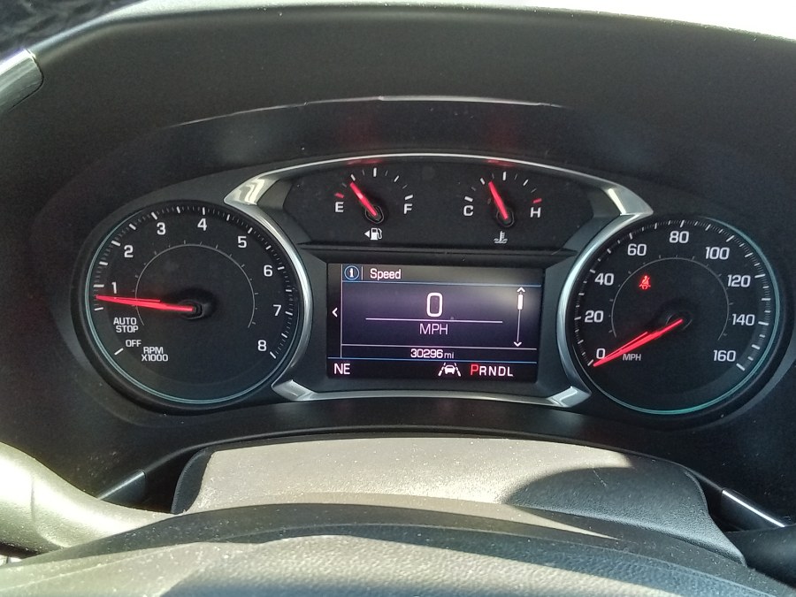 2020 Chevrolet Equinox FWD 4dr LT w/1LT, available for sale in Irvington, New Jersey | NJ Used Cars Center. Irvington, New Jersey 2020 Chevrolet Equinox FWD 4dr LT w/1LT, available for sale in Irvington, New Jersey | NJ Used Cars Center. Irvington, New Jersey