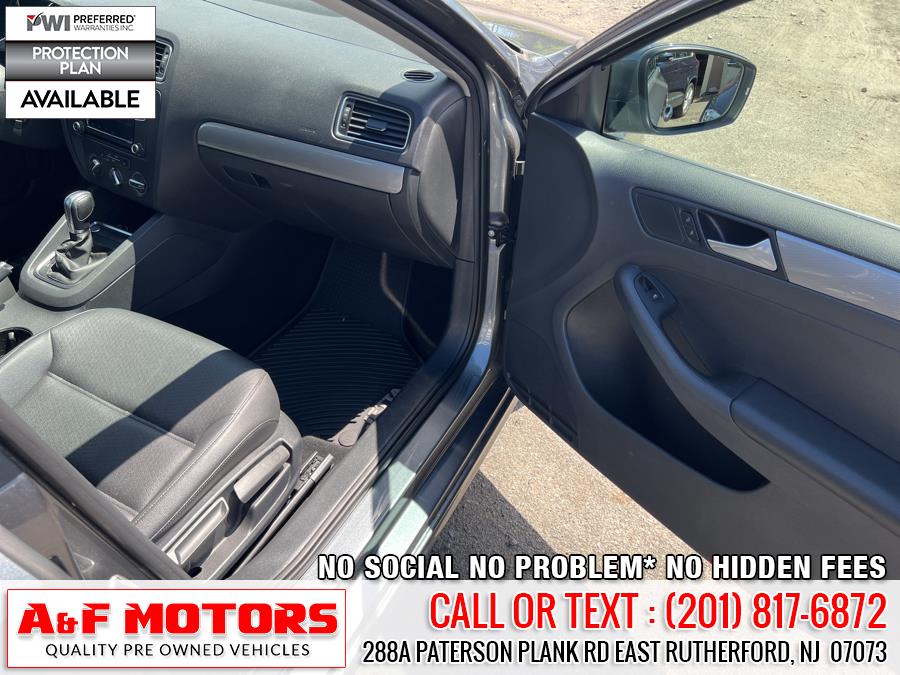 2017 Volkswagen Jetta 1.4T SE Auto, available for sale in East Rutherford, New Jersey | A&F Motors LLC. East Rutherford, New Jersey 2017 Volkswagen Jetta 1.4T SE Auto, available for sale in East Rutherford, New Jersey | A&F Motors LLC. East Rutherford, New Jersey