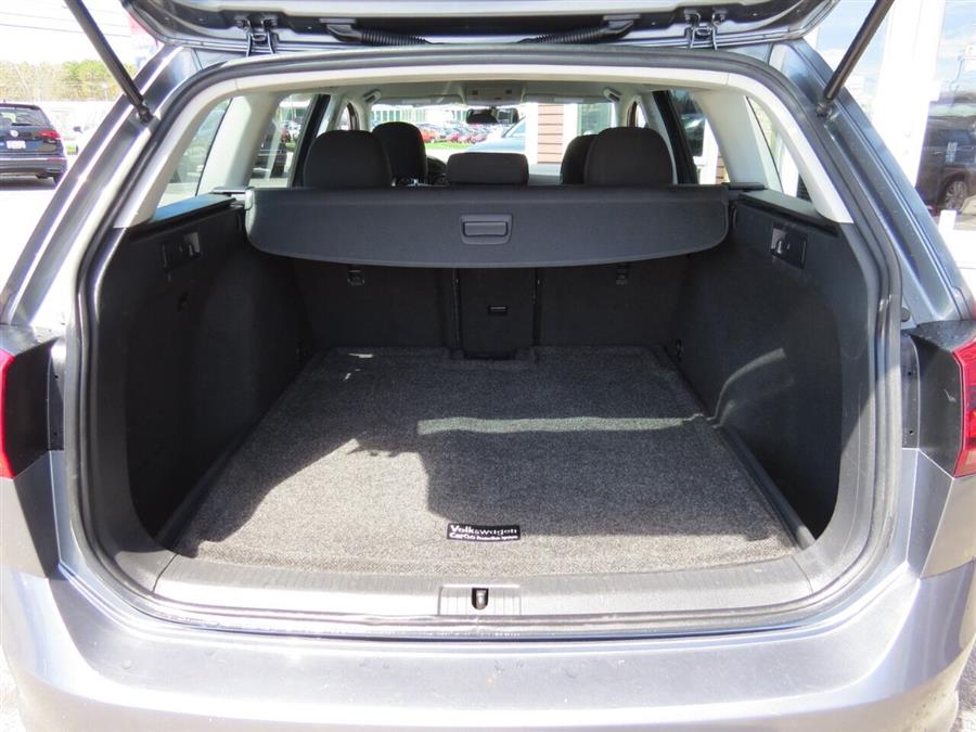 2016 Volkswagen Golf Sportwagen TSI S 4dr Wagon 6A PZEV, available for sale in Auburn, Maine | Lake City Exports Inc. Auburn, Maine 2016 Volkswagen Golf Sportwagen TSI S 4dr Wagon 6A PZEV, available for sale in Auburn, Maine | Lake City Exports Inc. Auburn, Maine