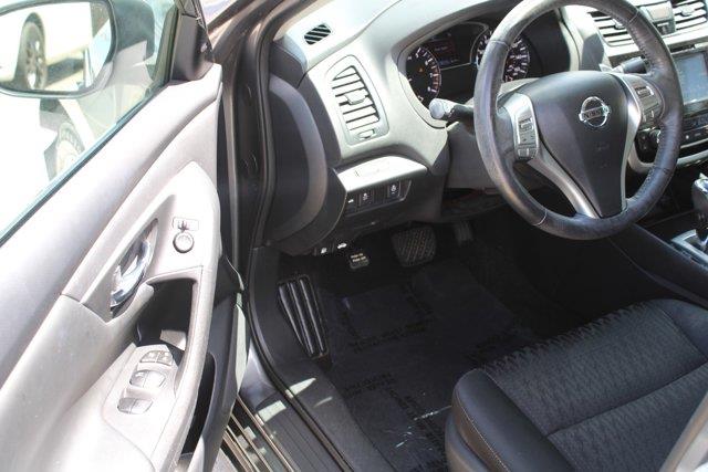2018 Nissan Altima 2.5 SV, available for sale in Elmont, New York | NY Luxury Motors. Elmont, New York 2018 Nissan Altima 2.5 SV, available for sale in Elmont, New York | NY Luxury Motors. Elmont, New York