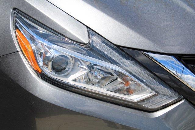 2018 Nissan Altima 2.5 SV, available for sale in Elmont, New York | NY Luxury Motors. Elmont, New York 2018 Nissan Altima 2.5 SV, available for sale in Elmont, New York | NY Luxury Motors. Elmont, New York