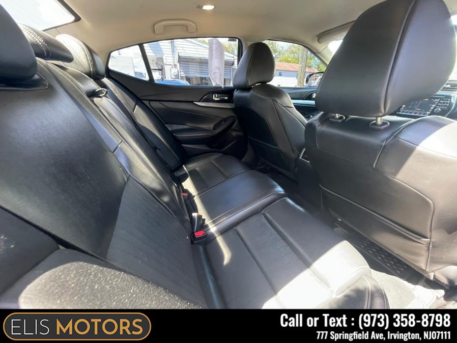 2017 Nissan Maxima SV 3.5L, available for sale in Irvington, New Jersey | Elis Motors Corp. Irvington, New Jersey 2017 Nissan Maxima SV 3.5L, available for sale in Irvington, New Jersey | Elis Motors Corp. Irvington, New Jersey