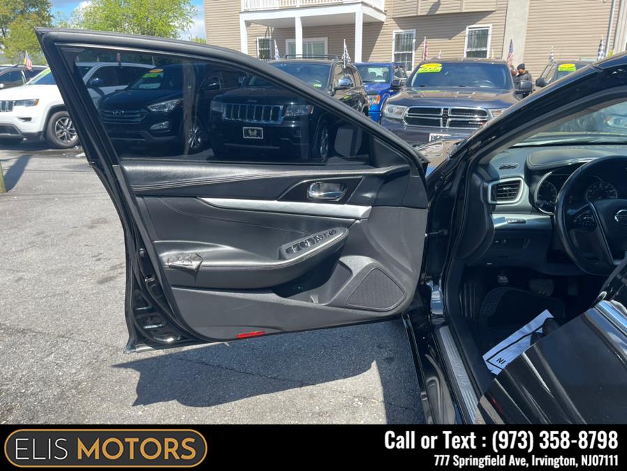 2017 Nissan Maxima SV 3.5L, available for sale in Irvington, New Jersey | Elis Motors Corp. Irvington, New Jersey 2017 Nissan Maxima SV 3.5L, available for sale in Irvington, New Jersey | Elis Motors Corp. Irvington, New Jersey