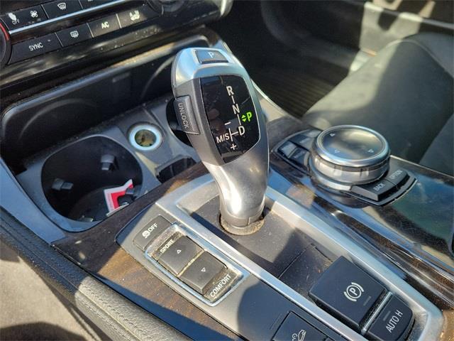 2015 BMW 5 Series 528i xDrive, available for sale in Stratford, Connecticut | Wiz Leasing Inc. Stratford, Connecticut 2015 BMW 5 Series 528i xDrive, available for sale in Stratford, Connecticut | Wiz Leasing Inc. Stratford, Connecticut