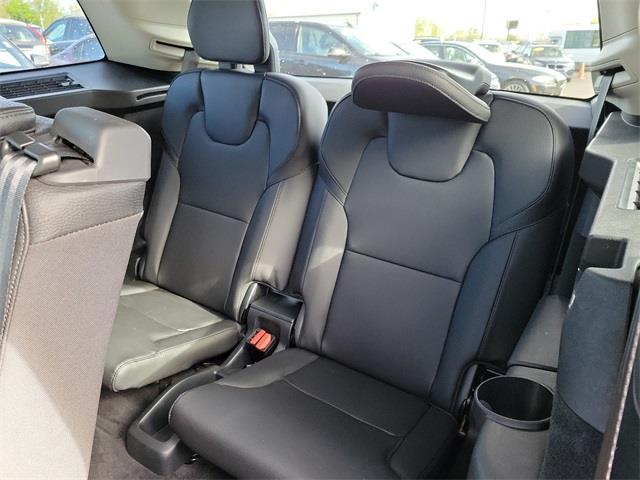 2016 Volvo Xc90 T6 Momentum, available for sale in Stratford, Connecticut | Wiz Leasing Inc. Stratford, Connecticut 2016 Volvo Xc90 T6 Momentum, available for sale in Stratford, Connecticut | Wiz Leasing Inc. Stratford, Connecticut