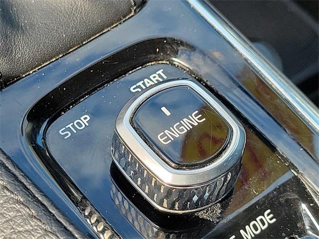 2016 Volvo Xc90 T6 Momentum, available for sale in Stratford, Connecticut | Wiz Leasing Inc. Stratford, Connecticut 2016 Volvo Xc90 T6 Momentum, available for sale in Stratford, Connecticut | Wiz Leasing Inc. Stratford, Connecticut