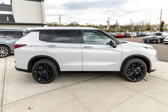 2023 Mitsubishi Outlander SE, available for sale in Great Neck, New York | Camy Cars. Great Neck, New York 2023 Mitsubishi Outlander SE, available for sale in Great Neck, New York | Camy Cars. Great Neck, New York