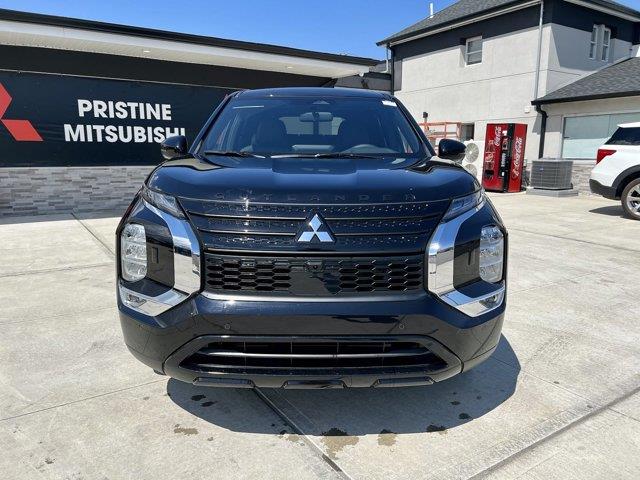 2023 Mitsubishi Outlander SE Black Edition, available for sale in Great Neck, New York | Camy Cars. Great Neck, New York 2023 Mitsubishi Outlander SE Black Edition, available for sale in Great Neck, New York | Camy Cars. Great Neck, New York