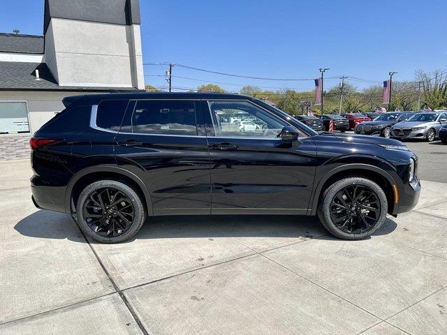 2023 Mitsubishi Outlander SE Black Edition, available for sale in Great Neck, New York | Camy Cars. Great Neck, New York 2023 Mitsubishi Outlander SE Black Edition, available for sale in Great Neck, New York | Camy Cars. Great Neck, New York