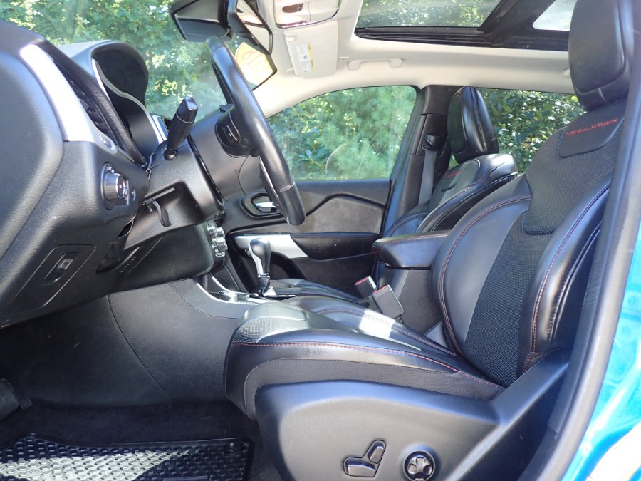 2018 Jeep Cherokee Trailhawk 4x4, available for sale in Storrs, Connecticut | Eagleville Motors. Storrs, Connecticut 2018 Jeep Cherokee Trailhawk 4x4, available for sale in Storrs, Connecticut | Eagleville Motors. Storrs, Connecticut