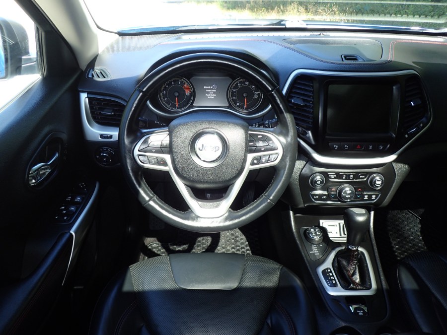 2018 Jeep Cherokee Trailhawk 4x4, available for sale in Storrs, Connecticut | Eagleville Motors. Storrs, Connecticut 2018 Jeep Cherokee Trailhawk 4x4, available for sale in Storrs, Connecticut | Eagleville Motors. Storrs, Connecticut
