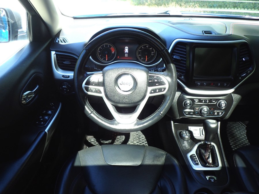 2018 Jeep Cherokee Trailhawk 4x4, available for sale in Storrs, Connecticut | Eagleville Motors. Storrs, Connecticut 2018 Jeep Cherokee Trailhawk 4x4, available for sale in Storrs, Connecticut | Eagleville Motors. Storrs, Connecticut