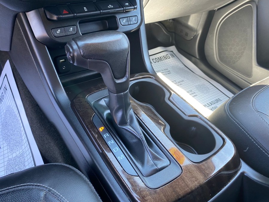 2015 GMC Canyon 4WD Crew Cab 128.3" SLT, available for sale in Peabody, Massachusetts | New Star Motors. Peabody, Massachusetts 2015 GMC Canyon 4WD Crew Cab 128.3" SLT, available for sale in Peabody, Massachusetts | New Star Motors. Peabody, Massachusetts