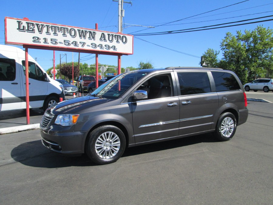 2015 Chrysler Town & Country 4dr Wgn Touring-L, available for sale in Levittown, Pennsylvania | Levittown Auto. Levittown, Pennsylvania