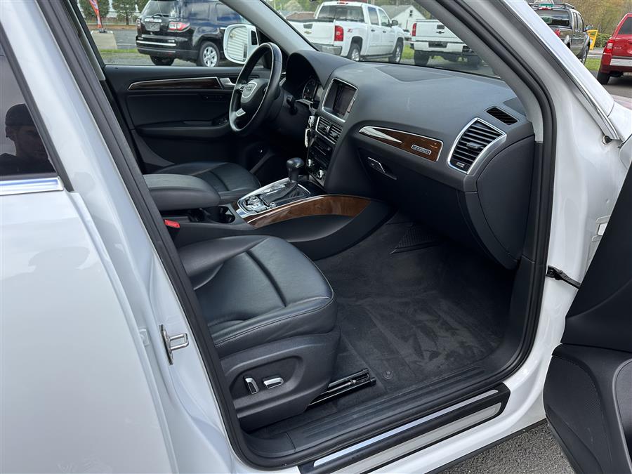 2015 Audi Q5 quattro 4dr 2.0T Premium Plus, available for sale in Southwick, Massachusetts | Country Auto Sales. Southwick, Massachusetts 2015 Audi Q5 quattro 4dr 2.0T Premium Plus, available for sale in Southwick, Massachusetts | Country Auto Sales. Southwick, Massachusetts