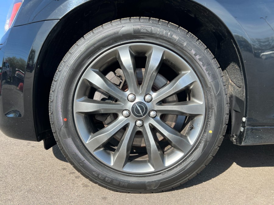 2014 Chrysler 300 4dr Sdn 300S AWD, available for sale in Ortonville, Michigan | Marsh Auto Sales LLC. Ortonville, Michigan 2014 Chrysler 300 4dr Sdn 300S AWD, available for sale in Ortonville, Michigan | Marsh Auto Sales LLC. Ortonville, Michigan