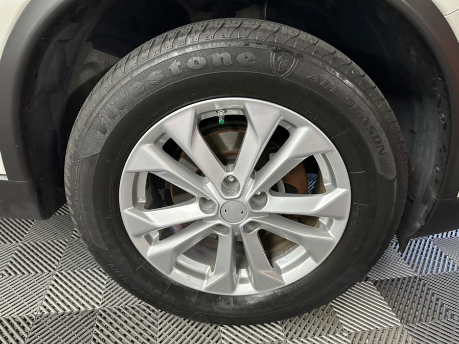 2015 Nissan Rogue AWD 4dr SV, available for sale in West Babylon , New York | MP Motors Inc. West Babylon , New York 2015 Nissan Rogue AWD 4dr SV, available for sale in West Babylon , New York | MP Motors Inc. West Babylon , New York