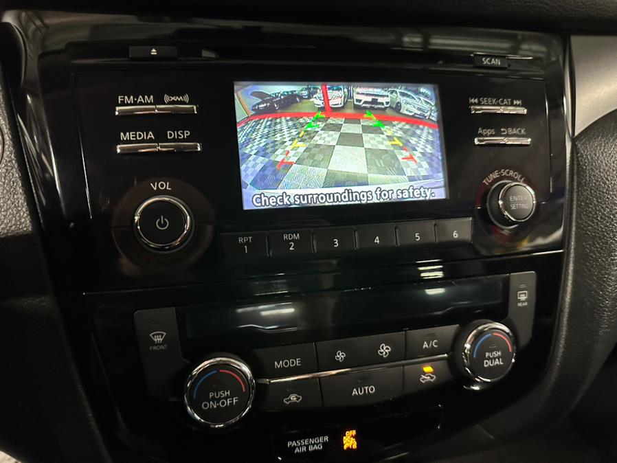 2015 Nissan Rogue AWD 4dr SV, available for sale in West Babylon , New York | MP Motors Inc. West Babylon , New York 2015 Nissan Rogue AWD 4dr SV, available for sale in West Babylon , New York | MP Motors Inc. West Babylon , New York