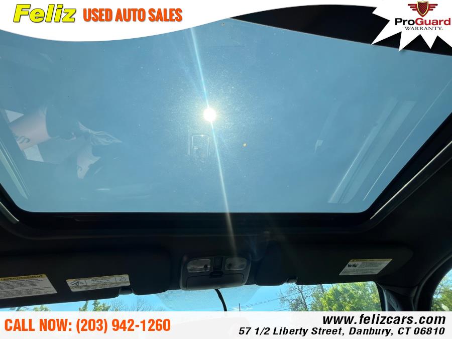 2011 Ford Escape 4WD 4dr XLT, available for sale in Danbury, Connecticut | Feliz Used Auto Sales. Danbury, Connecticut 2011 Ford Escape 4WD 4dr XLT, available for sale in Danbury, Connecticut | Feliz Used Auto Sales. Danbury, Connecticut