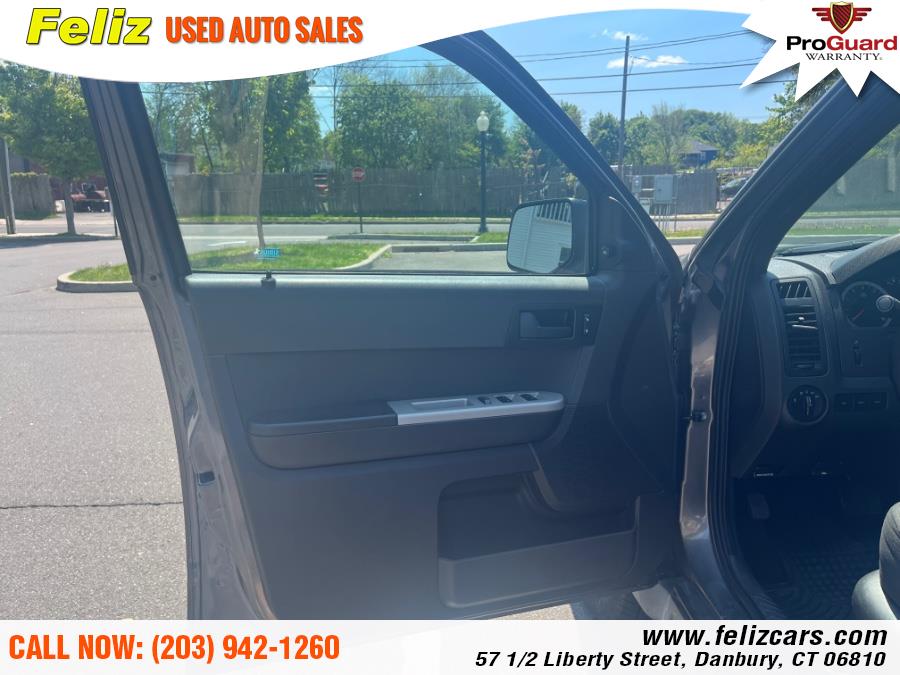 2011 Ford Escape 4WD 4dr XLT, available for sale in Danbury, Connecticut | Feliz Used Auto Sales. Danbury, Connecticut 2011 Ford Escape 4WD 4dr XLT, available for sale in Danbury, Connecticut | Feliz Used Auto Sales. Danbury, Connecticut