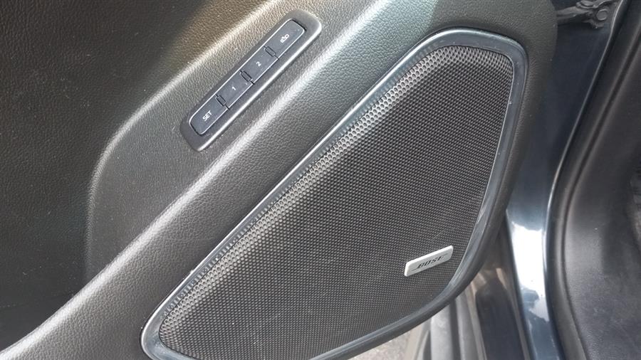 2020 Chevrolet Tahoe 4WD 4dr LT, available for sale in Old Saybrook, Connecticut | Saybrook Auto Barn. Old Saybrook, Connecticut 2020 Chevrolet Tahoe 4WD 4dr LT, available for sale in Old Saybrook, Connecticut | Saybrook Auto Barn. Old Saybrook, Connecticut