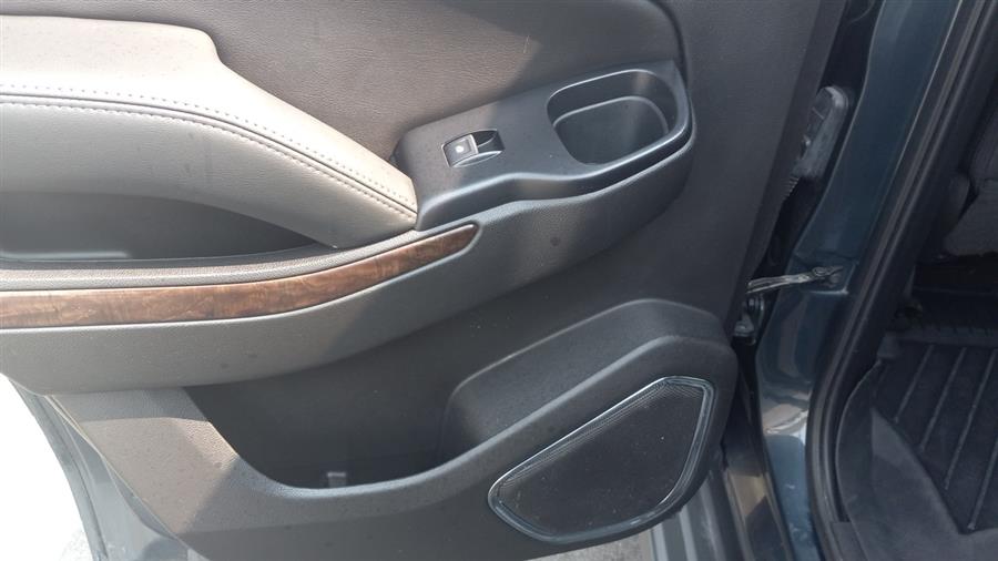 2020 Chevrolet Tahoe 4WD 4dr LT, available for sale in Old Saybrook, Connecticut | Saybrook Auto Barn. Old Saybrook, Connecticut 2020 Chevrolet Tahoe 4WD 4dr LT, available for sale in Old Saybrook, Connecticut | Saybrook Auto Barn. Old Saybrook, Connecticut