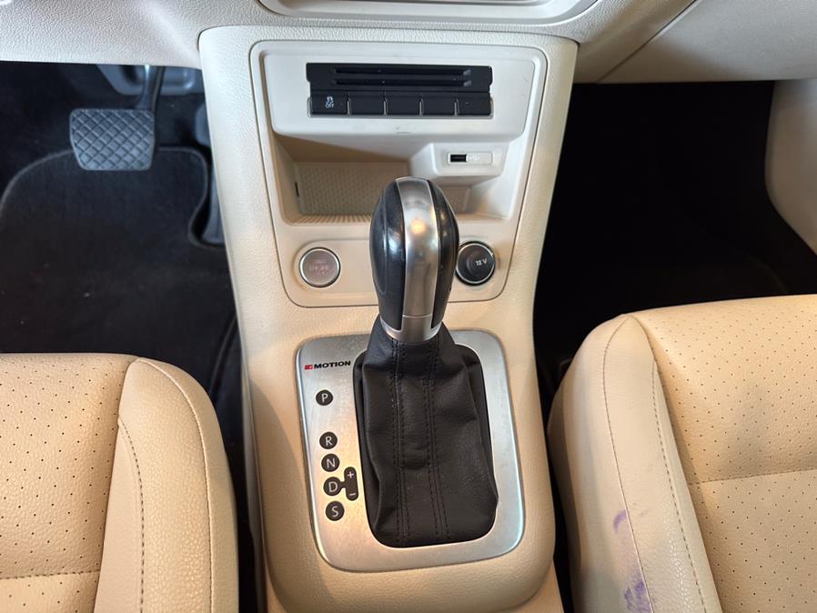 2016 Volkswagen Tiguan 4MOTION 4dr Auto S, available for sale in West Hartford, Connecticut | AutoMax. West Hartford, Connecticut 2016 Volkswagen Tiguan 4MOTION 4dr Auto S, available for sale in West Hartford, Connecticut | AutoMax. West Hartford, Connecticut