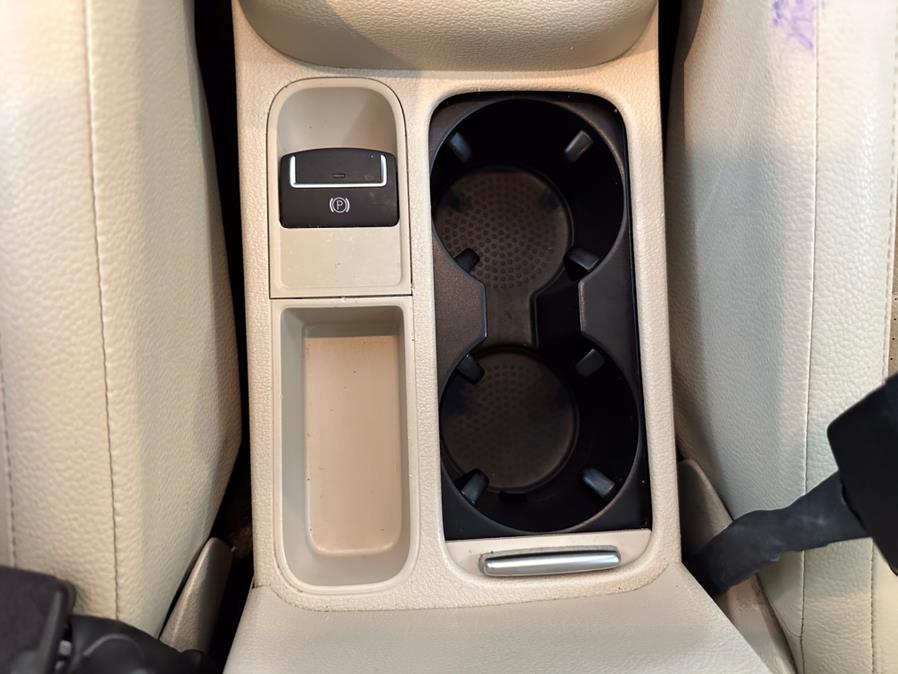 2016 Volkswagen Tiguan 4MOTION 4dr Auto S, available for sale in West Hartford, Connecticut | AutoMax. West Hartford, Connecticut 2016 Volkswagen Tiguan 4MOTION 4dr Auto S, available for sale in West Hartford, Connecticut | AutoMax. West Hartford, Connecticut