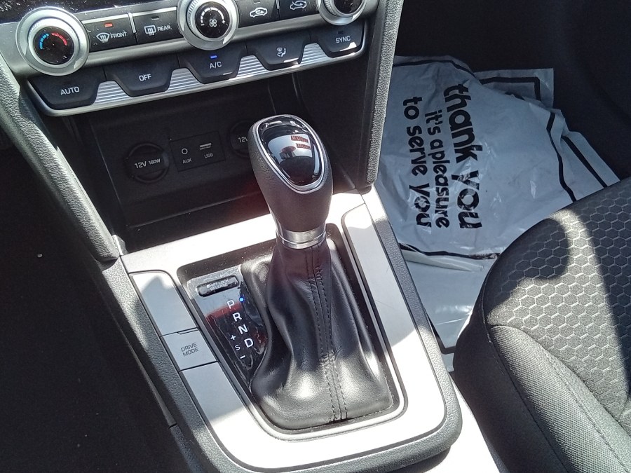 2020 Hyundai Elantra Limited IVT SULEV, available for sale in Irvington, New Jersey | NJ Used Cars Center. Irvington, New Jersey 2020 Hyundai Elantra Limited IVT SULEV, available for sale in Irvington, New Jersey | NJ Used Cars Center. Irvington, New Jersey