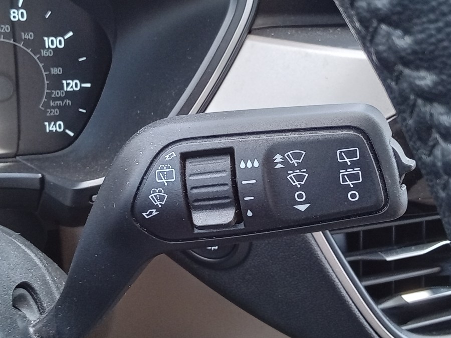2021 Ford Escape SEL FWD, available for sale in Irvington, New Jersey | NJ Used Cars Center. Irvington, New Jersey 2021 Ford Escape SEL FWD, available for sale in Irvington, New Jersey | NJ Used Cars Center. Irvington, New Jersey