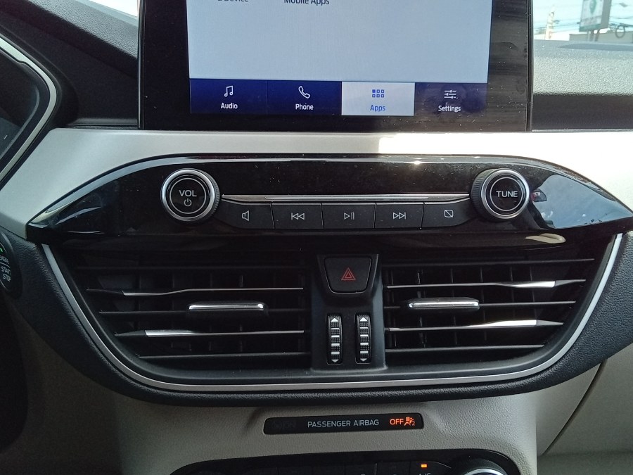 2021 Ford Escape SEL FWD, available for sale in Irvington, New Jersey | NJ Used Cars Center. Irvington, New Jersey 2021 Ford Escape SEL FWD, available for sale in Irvington, New Jersey | NJ Used Cars Center. Irvington, New Jersey
