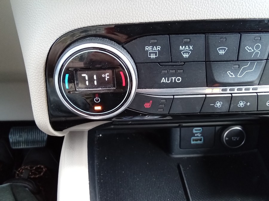 2021 Ford Escape SEL FWD, available for sale in Irvington, New Jersey | NJ Used Cars Center. Irvington, New Jersey 2021 Ford Escape SEL FWD, available for sale in Irvington, New Jersey | NJ Used Cars Center. Irvington, New Jersey