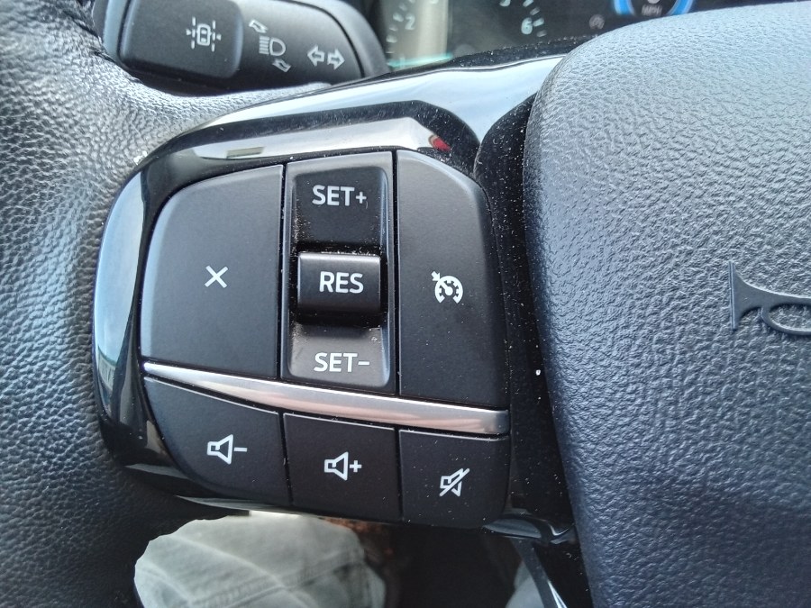 2021 Ford Escape SEL FWD, available for sale in Irvington, New Jersey | NJ Used Cars Center. Irvington, New Jersey 2021 Ford Escape SEL FWD, available for sale in Irvington, New Jersey | NJ Used Cars Center. Irvington, New Jersey