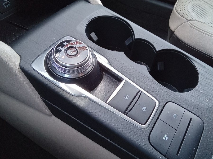 2021 Ford Escape SEL FWD, available for sale in Irvington, New Jersey | NJ Used Cars Center. Irvington, New Jersey 2021 Ford Escape SEL FWD, available for sale in Irvington, New Jersey | NJ Used Cars Center. Irvington, New Jersey