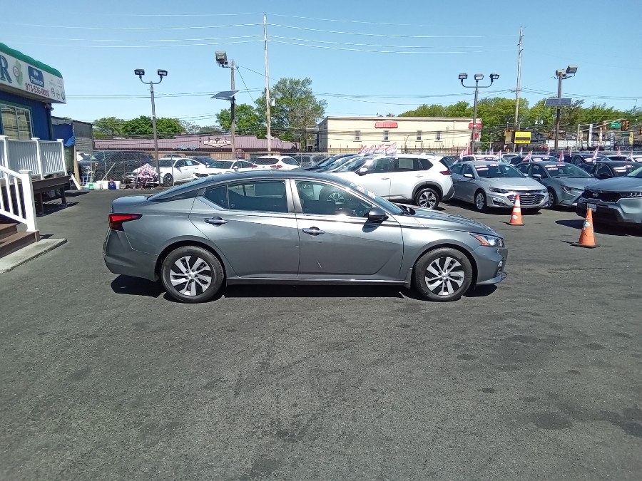 2020 Nissan Altima 2.5 S Sedan, available for sale in Irvington, New Jersey | NJ Used Cars Center. Irvington, New Jersey 2020 Nissan Altima 2.5 S Sedan, available for sale in Irvington, New Jersey | NJ Used Cars Center. Irvington, New Jersey