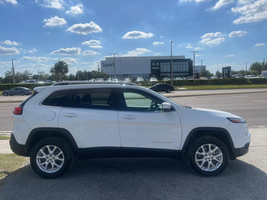 2015 Jeep Cherokee 4WD 4dr Latitude, available for sale in Orlando, Florida | 2 Car Pros. Orlando, Florida 2015 Jeep Cherokee 4WD 4dr Latitude, available for sale in Orlando, Florida | 2 Car Pros. Orlando, Florida
