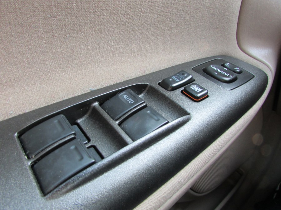 2005 Toyota Camry 4dr Sdn LE Auto, available for sale in East Windsor, Connecticut | United Auto Sales of E Windsor, Inc. East Windsor, Connecticut 2005 Toyota Camry 4dr Sdn LE Auto, available for sale in East Windsor, Connecticut | United Auto Sales of E Windsor, Inc. East Windsor, Connecticut