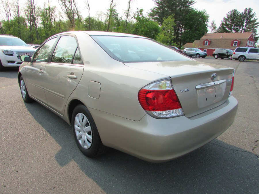 2005 Toyota Camry 4dr Sdn LE Auto, available for sale in East Windsor, Connecticut | United Auto Sales of E Windsor, Inc. East Windsor, Connecticut 2005 Toyota Camry 4dr Sdn LE Auto, available for sale in East Windsor, Connecticut | United Auto Sales of E Windsor, Inc. East Windsor, Connecticut