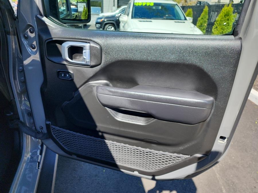 2022 Jeep Wrangler Unlimited High Tide 4x4, available for sale in Islip, New York | L.I. Auto Gallery. Islip, New York 2022 Jeep Wrangler Unlimited High Tide 4x4, available for sale in Islip, New York | L.I. Auto Gallery. Islip, New York