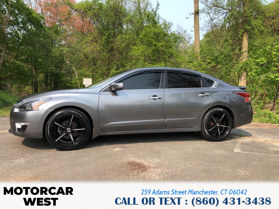 Used Nissan Altima 4dr Sdn I4 2.5 S 2015 | Motorcar West. Manchester, Connecticut