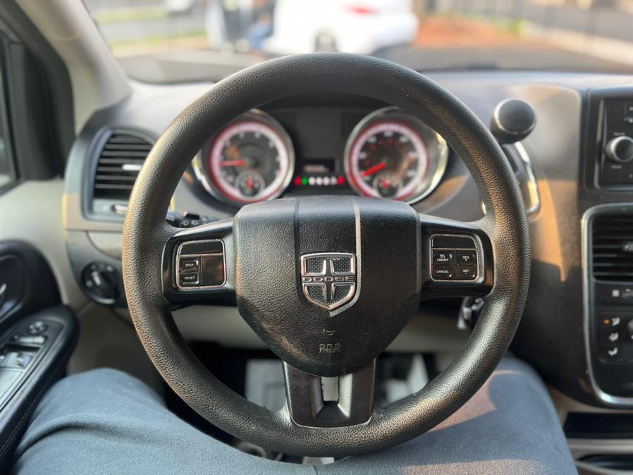 2016 Dodge Grand Caravan 4dr Wgn SE, available for sale in Springfield, Massachusetts | Jordan Auto Sales. Springfield, Massachusetts 2016 Dodge Grand Caravan 4dr Wgn SE, available for sale in Springfield, Massachusetts | Jordan Auto Sales. Springfield, Massachusetts