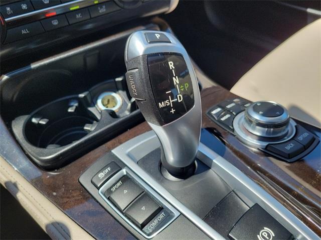 2013 BMW 5 Series 535i xDrive, available for sale in Stratford, Connecticut | Wiz Leasing Inc. Stratford, Connecticut 2013 BMW 5 Series 535i xDrive, available for sale in Stratford, Connecticut | Wiz Leasing Inc. Stratford, Connecticut