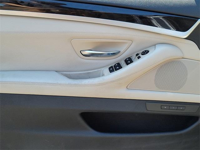 2013 BMW 5 Series 550i xDrive, available for sale in Stratford, Connecticut | Wiz Leasing Inc. Stratford, Connecticut 2013 BMW 5 Series 550i xDrive, available for sale in Stratford, Connecticut | Wiz Leasing Inc. Stratford, Connecticut