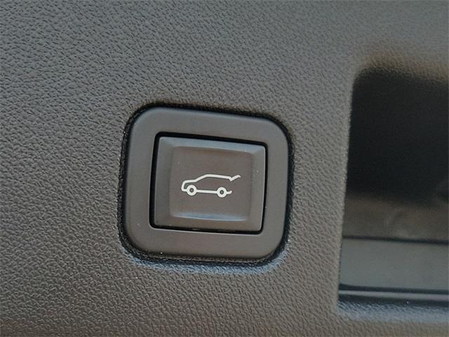 2018 Chevrolet Equinox LT, available for sale in Stratford, Connecticut | Wiz Leasing Inc. Stratford, Connecticut 2018 Chevrolet Equinox LT, available for sale in Stratford, Connecticut | Wiz Leasing Inc. Stratford, Connecticut