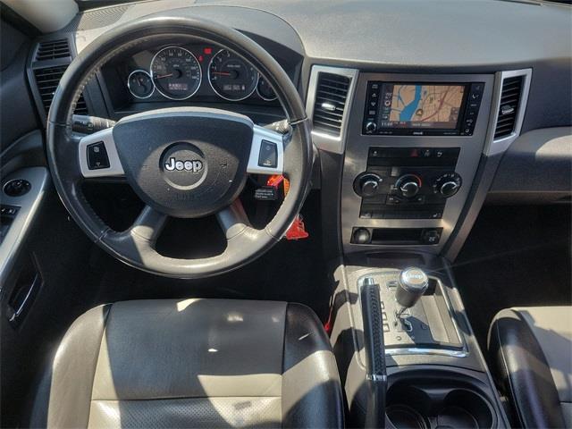 2010 Jeep Grand Cherokee Laredo, available for sale in Stratford, Connecticut | Wiz Leasing Inc. Stratford, Connecticut 2010 Jeep Grand Cherokee Laredo, available for sale in Stratford, Connecticut | Wiz Leasing Inc. Stratford, Connecticut