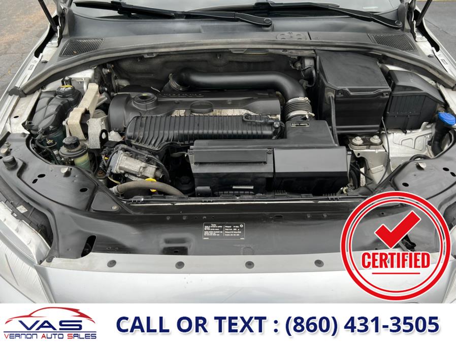 2016 Volvo XC70 AWD 4dr Wgn T5 Premier, available for sale in Manchester, Connecticut | Vernon Auto Sale & Service. Manchester, Connecticut 2016 Volvo XC70 AWD 4dr Wgn T5 Premier, available for sale in Manchester, Connecticut | Vernon Auto Sale & Service. Manchester, Connecticut