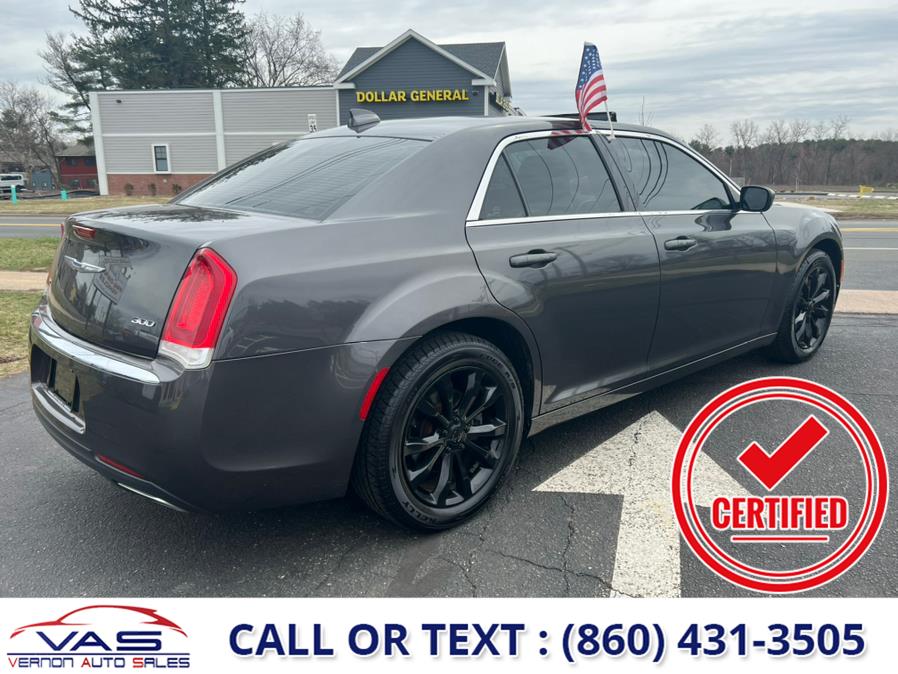 2016 Chrysler 300 4dr Sdn Limited AWD, available for sale in Manchester, Connecticut | Vernon Auto Sale & Service. Manchester, Connecticut 2016 Chrysler 300 4dr Sdn Limited AWD, available for sale in Manchester, Connecticut | Vernon Auto Sale & Service. Manchester, Connecticut