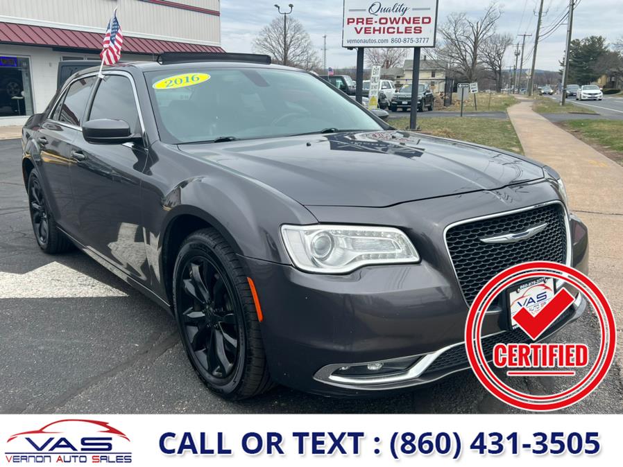 2016 Chrysler 300 4dr Sdn Limited AWD, available for sale in Manchester, Connecticut | Vernon Auto Sale & Service. Manchester, Connecticut 2016 Chrysler 300 4dr Sdn Limited AWD, available for sale in Manchester, Connecticut | Vernon Auto Sale & Service. Manchester, Connecticut