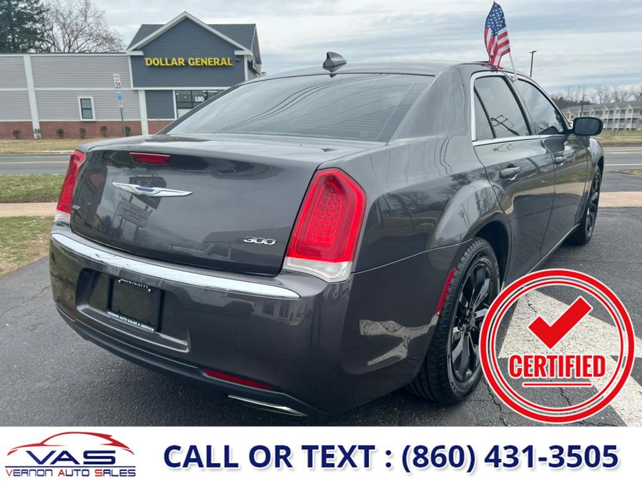 2016 Chrysler 300 4dr Sdn Limited AWD, available for sale in Manchester, Connecticut | Vernon Auto Sale & Service. Manchester, Connecticut 2016 Chrysler 300 4dr Sdn Limited AWD, available for sale in Manchester, Connecticut | Vernon Auto Sale & Service. Manchester, Connecticut